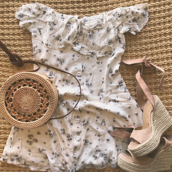 Off the shoulder mini dress - Picture 1 of 8